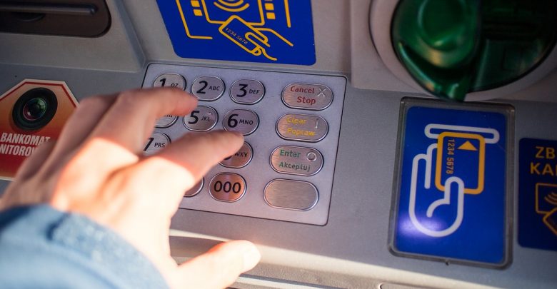 Uważajcie na kody QR znajdujące się na bankomatach! (fot.poglądowe/www.pixabay.com)