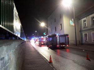 Pożar w Pszczynie: 11 osób ewakuowanych. Jednej nie udało się uratować