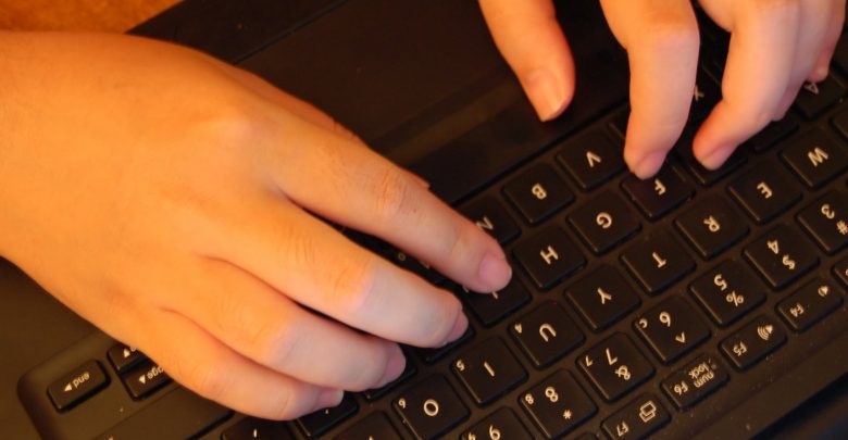 STOP dla hejterów internetowych! Policjanci zatrzymali kilkadziesiąt osób