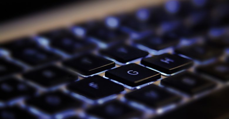 Policja ostrzega przed "oszustwem nigeryjskim". Kobiety tracą ogromne sumy pieniędzy (fot.poglądowe/www.pixabay.com)