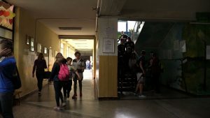 Zespół Szkół Ogólnokształcących nr 1 w Bytomiu ma nie lada problem. Brak środków czystości