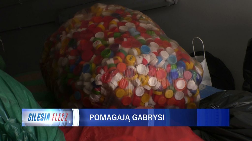 Wsparcia udzielają policjanci z Zawiercia. Chcą pomóc Gabrysi i jej tacie, który jest ich kolegą z pracy