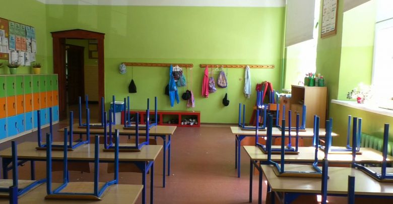 Każdy dostanie 300 zł na dziecko! Premier podpisał rozporządzenie! Pieniądze będą pod koniec wakacji
