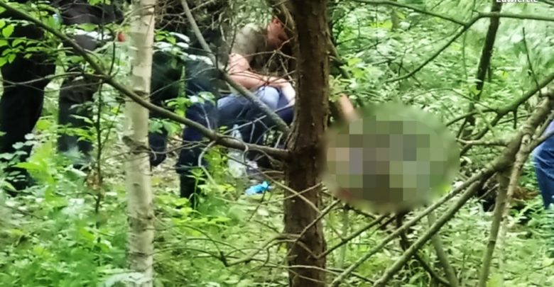 Tragiczny finał poszukiwań pary 80-latków pod Zawierciem. Kobieta nie żyje, mężczyzna trafił do szpitala(KPP Zawiercie)