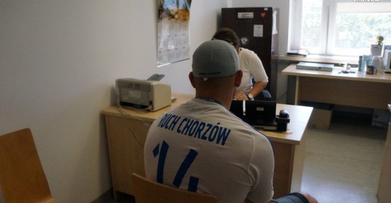 Chorzów: Złamał zakaz stadionowy. 24-latkowi grozi do dwóch lat więzienia (fot.Śląska Policja)