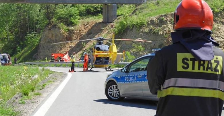 Jaworzno: Mężczyzna, który spadł z kładki w ośrodku GEOsfera nie żyje(zdjęcia: Bartłomiej Lesiak - Fotografia Ratownicza)