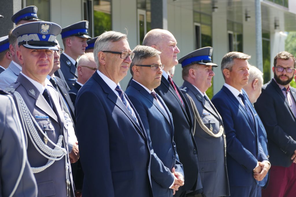 Nowa komenda policji w Bielsku-Białej. Policjanci nareszcie mają komfortowe warunki! (fot.Śląski Urząd Wojewódzki)