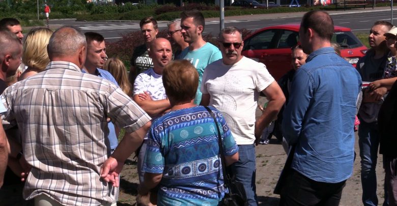 Koczujący pasażerowie i odwołane loty. Dwa czartery linii Small Planet opóźnione o ponad dobę!