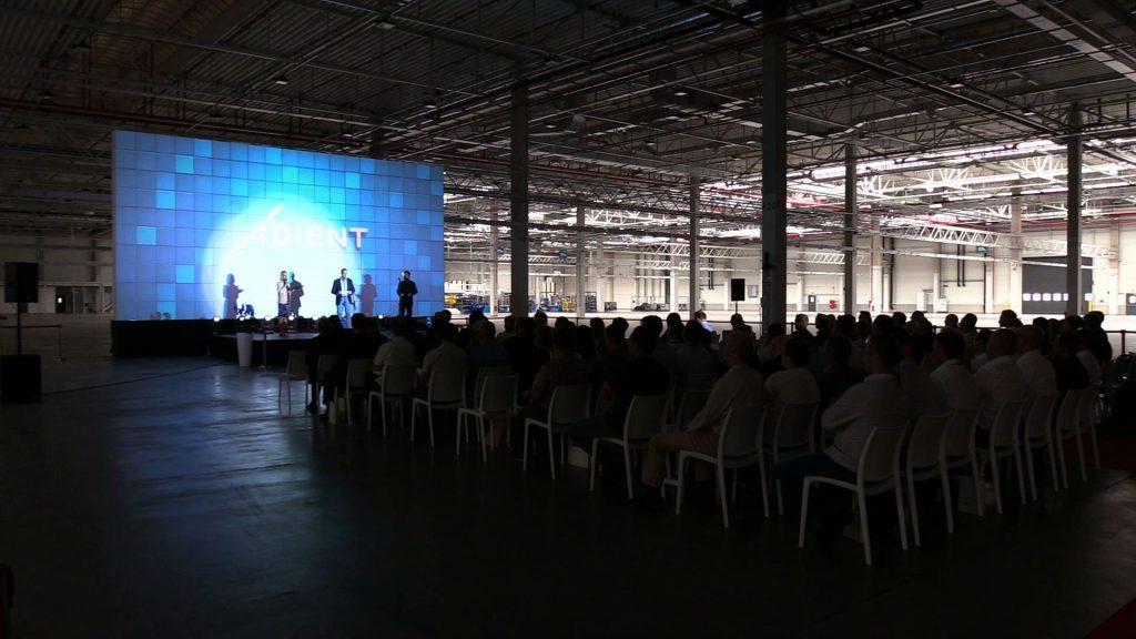 Tysiąc nowych miejsc pracy w Siemianowicach Śląskich. Firma Adient Seating Poland otwiera drugą halę
