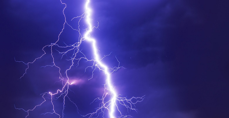 Jak zachować się w trakcie BURZY (fot. pixabay.com)