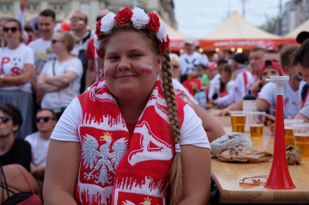 Ogromne tłumy w Katowicach! Pod Skarbkiem strefa kibica pęka w szwach! Zaczyna się transmisja z meczu Polska-Senegal (fot.Paweł Jędrusik)