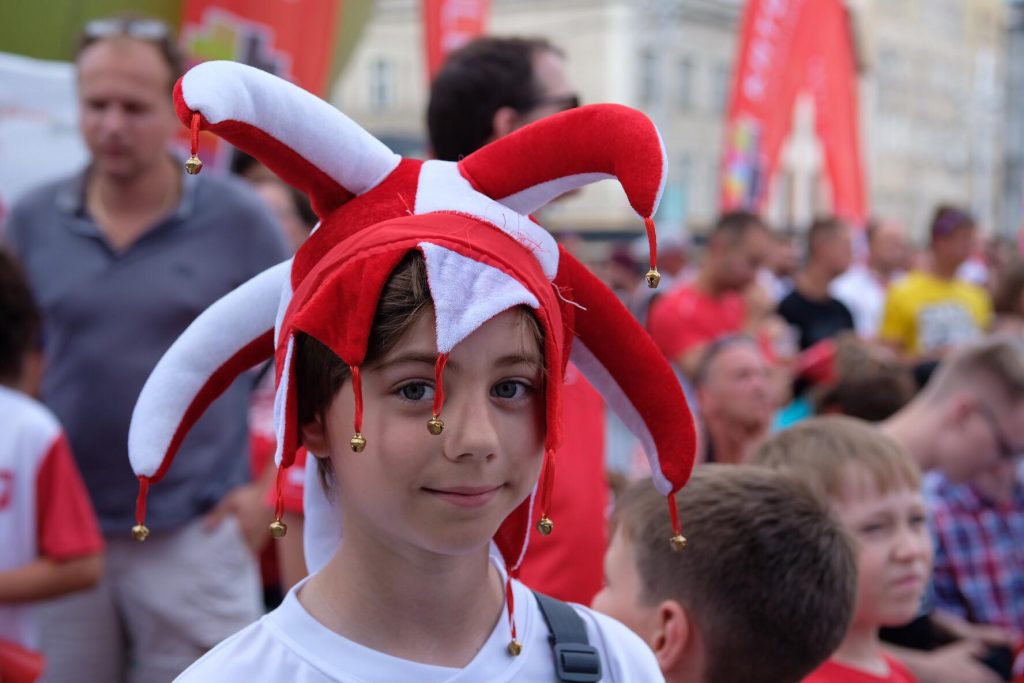 Ogromne tłumy w Katowicach! Pod Skarbkiem strefa kibica pęka w szwach! Zaczyna się transmisja z meczu Polska-Senegal (fot.Paweł Jędrusik)