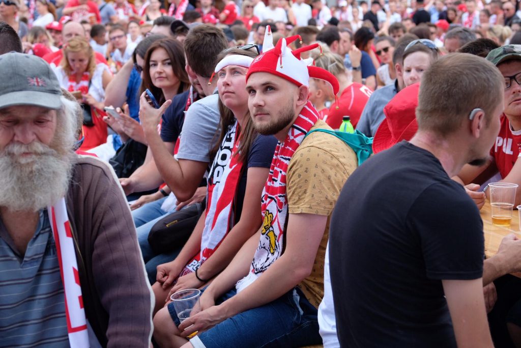 Ogromne tłumy w Katowicach! Pod Skarbkiem strefa kibica pęka w szwach! Zaczyna się transmisja z meczu Polska-Senegal (fot.Paweł Jędrusik)