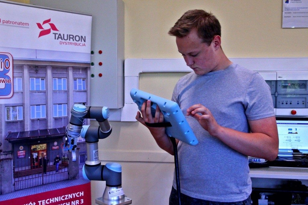 Chorzów: Nauczą się projektować smart-domy i programować roboty. Nowości w Technikum im. Tesli (fot.UM Chorzów)
