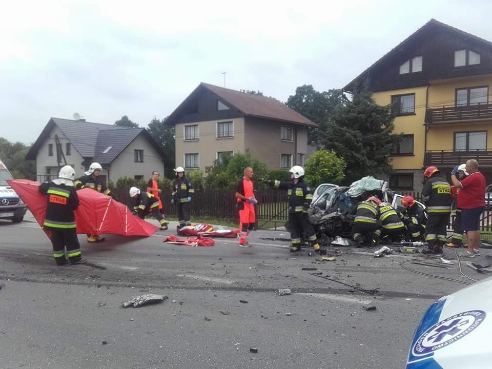 Tragiczny wypadek w Cieszynie. Nie żyje 63-letnia kobieta https://www.facebook.com/ospbobrekcieszyn/