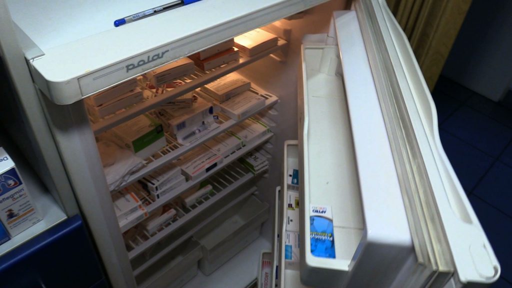 Według Śląskiej Izby Aptekarskiej, szczepionkami przeciwko żółtaczce dla dorosłych dysponuje aktualnie w Polsce jedna sieć aptek