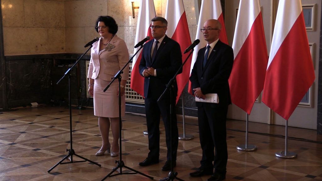 Mieszkańcy Zawiercia i Dąbrowy Górniczej będą mogli dotrzeć na lotnisko w Pyrzowicach pociągiem