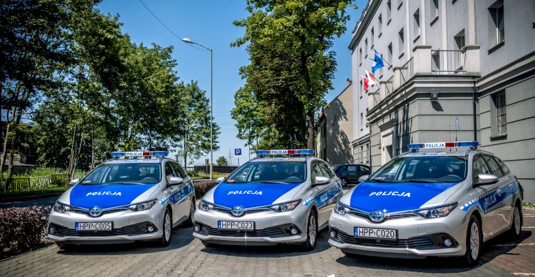 Policja w Chorzowie ma już na stanie hybrydowe radiowozy (fot.UM Chorzów)