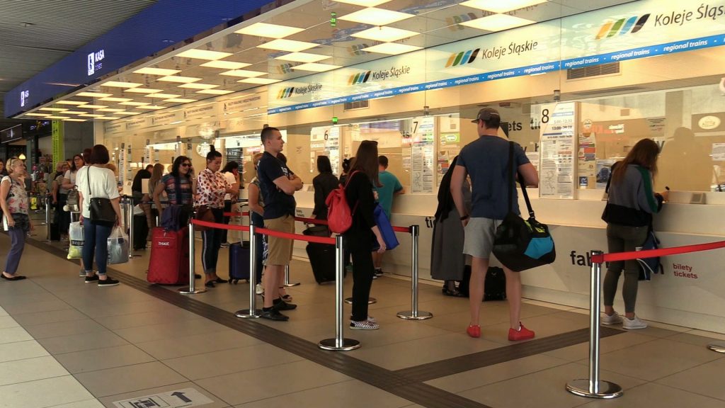 Od dziś w Katowicach zatrzymywać będą się już nie tylko pociągi PKP czy Kolei Śląskich, ale także Leo Express