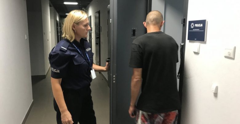 Bielsko-Biała: Dotkliwie pobili 21-latka. A to wszystko dla butów, które zdjęli mu z nóg? (fot.Śląska Policja)