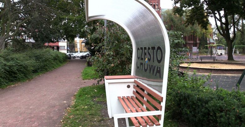 Częstochowa ma nowe ławki. Nietypowe, bo to ławki-przewijaki