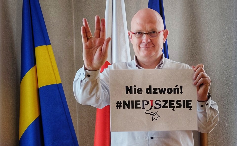Platforma Obywatelska kpi z Prawa i Sprawiedliwości. Akcja „Nie dzwoń, nie PiSzę Się”.