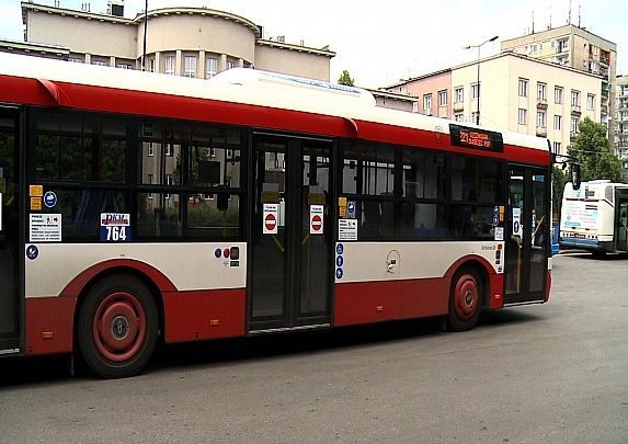 Śląskie: Od dziś nowe zalecenia dotyczące korzystania z komunikacji miejskiej