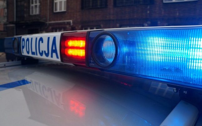Zwłoki 22-letniej kobiety znalezione w mieszkaniu. Policja ustala co się stało