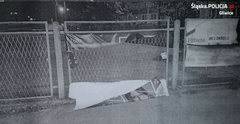 W Gliwicach złapano rodzinny duet, który niszczył wyborcze bannery. Na strzępy bannery kandydatów cięli ojciec z małoletnim synem (fot.KMP Gliwice)