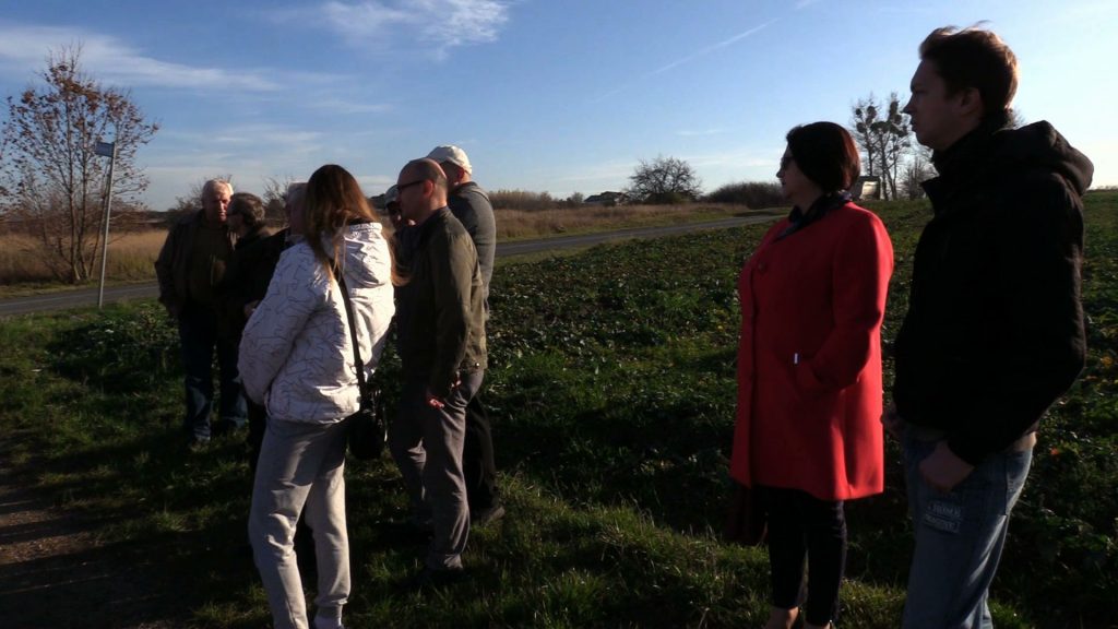 Śląskie: Bunt mieszkańców. Nie chcą rozbudowy DW 913 na lotnisko w Pyrzowicach. Chodzi o kapliczkę i działki