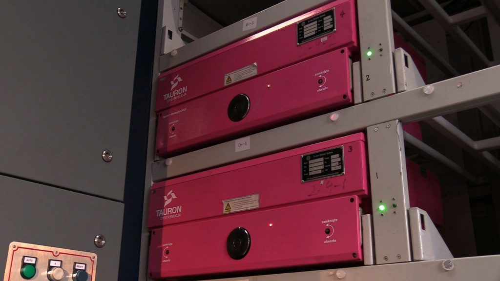 Niektórzy przecierają oczy ze zdumienia - ale to działa. Samo-wymieniające się baterie napędzają elektryczne autobusy.