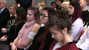 Droga ucznia w rzemiośle jest bardzo klarowna. Po trzech latach nauki zawodu otrzymuje tytuł czeladnika, który jest uznawany w całej Unii Europejskiej