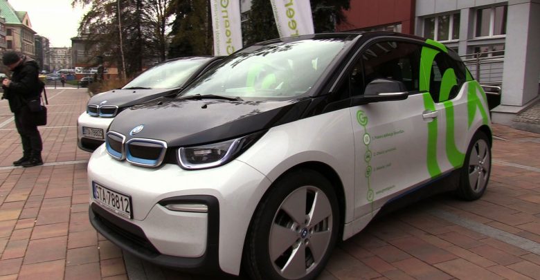 Na Uniwersytecie Śląskim można teraz wypożyczyć BMW! Elektryczne i3 już czekają