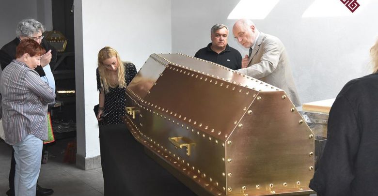 Zajmują się renowacją trumien najważniejszych osób w historii. W tym marszałka Józefa Piłsudskiego Zdjęcia: Facebook/A.T. Pracownia Konserwacji Zabytków