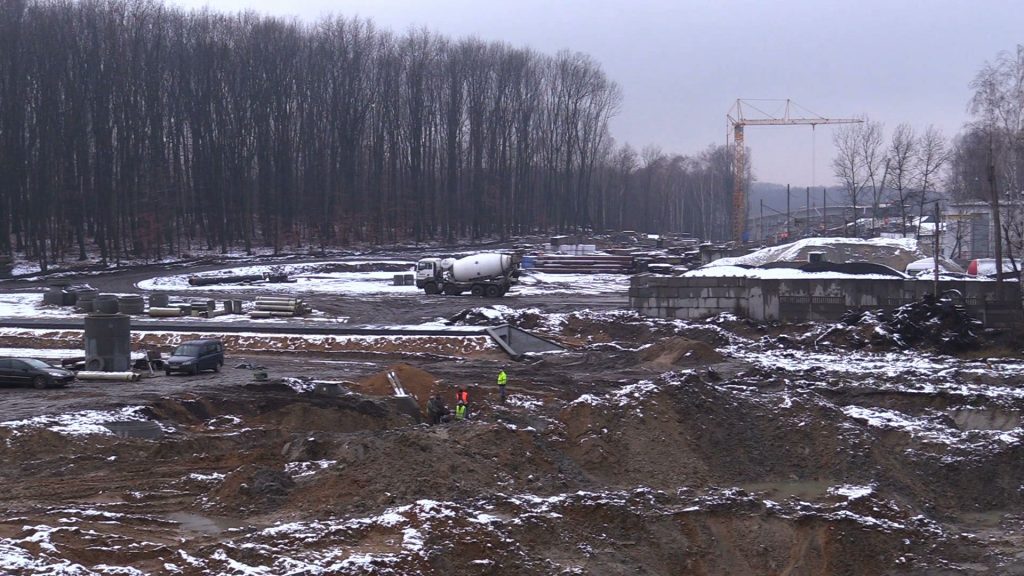 Jedną z firm, która realizowała prace podwykonawcze i wycofała się z inwestycji, jest firma Eurovia