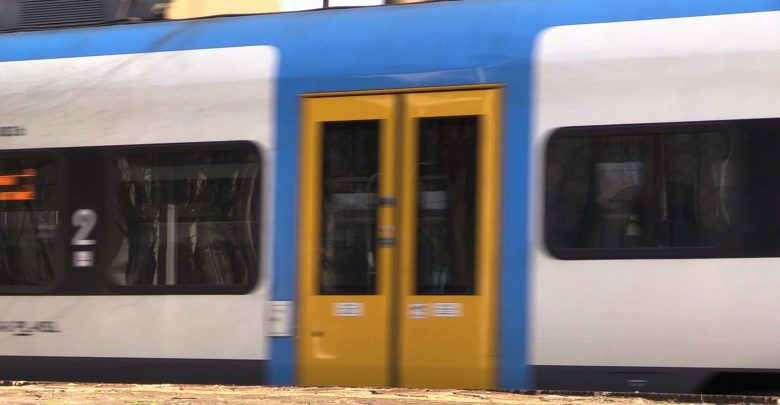 Tragedia na torach w Zabrzu. Zginął mężczyzna, który wpadł pod pociąg Kolei Śląskich