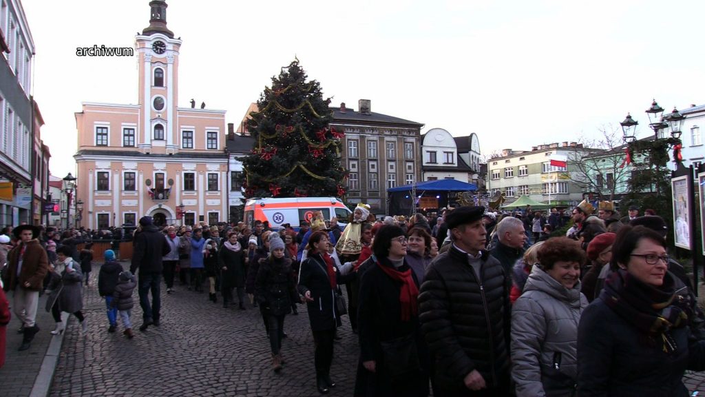 W niedzielę 6 stycznia przez polskie miasta przemaszerują orszaki Trzech Króli