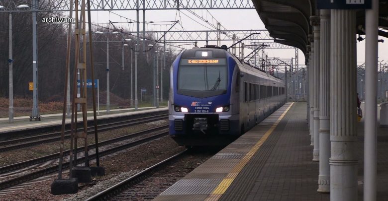 Śmiertelny wypadek na torach na linii Katowice - Gliwice. Są opóźnienia pociągów (fot.archiwum-poglądowe)
