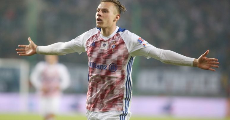 Umowa z Fiorentiną podpisana. Żurkowski do końca sezonu w Górniku Zabrze