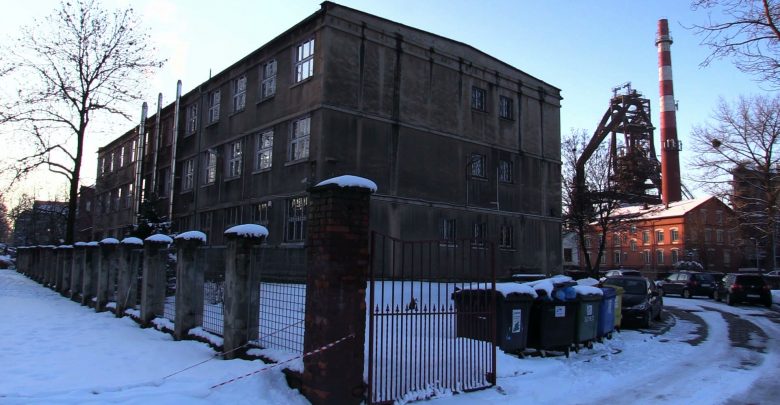 "Jesteśmy tutaj w domu". Uczniowie szkoły w Rudzie Śląskiej nie chcą przeprowadzki!