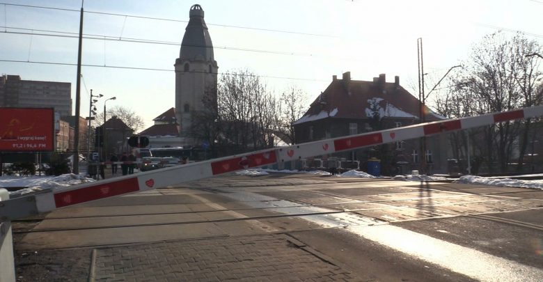 Śląskie: Statystyki przerażają! Coraz więcej wypadków na przejazdach kolejowych!