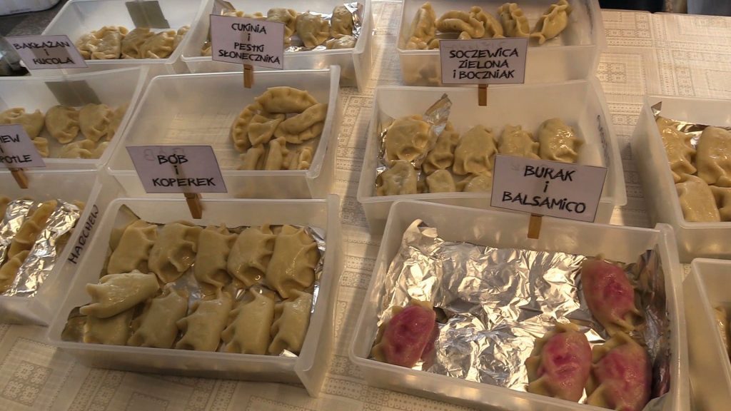 Boczek vegański, parówki, kiełbasy, pasztety, burgery - a to wszystko bez ani grama mięsa? Oczywiście, że się da i trzeba przyznać - da się to zrobić pysznie!