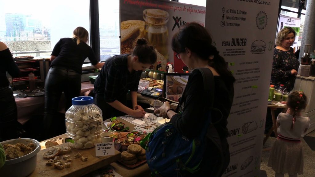 Veganmania opanowała Katowice - jak zapowiadają organizatorzy - nie po raz ostatni. Organizuje ją Stowarzyszenie Otwarte Klatki