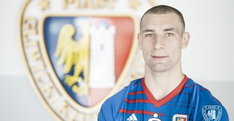 Z Lecha Poznań do Piasta Gliwice. Paweł Tomczyk zagra wiosną przy Okrzei! (źr: Piast Gliwice)