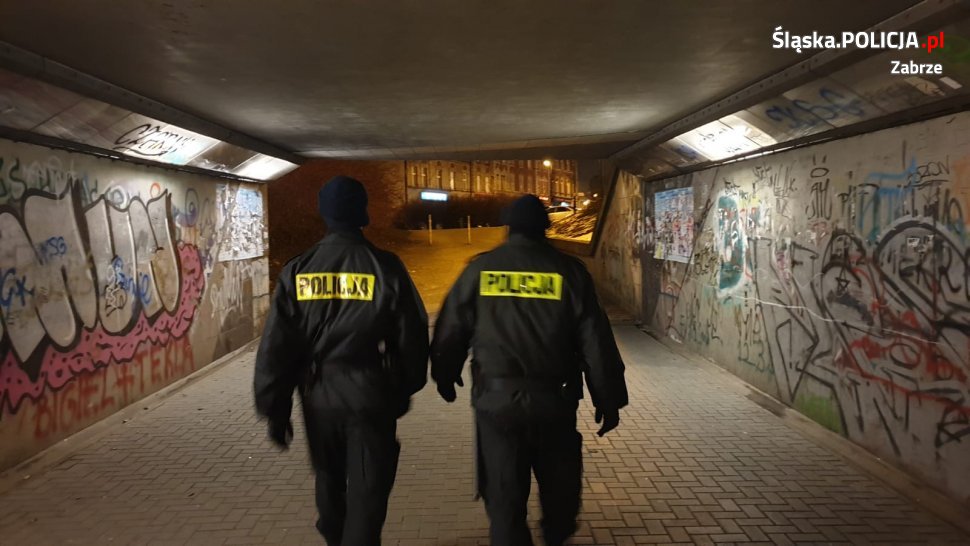 Idą młodzi. Policja z Zabrza uczy przyszłych policjantów