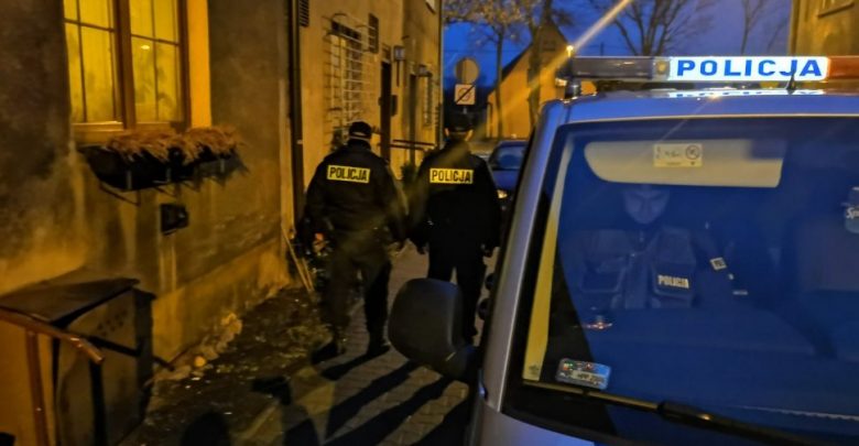 Idą młodzi. Policja z Zabrza uczy przyszłych policjantów