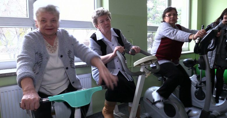 Czego potrzeba seniorom w XXI wieku? Odpowiedzi szukano na konferencji na Wydziale Nauk Medycznych WST