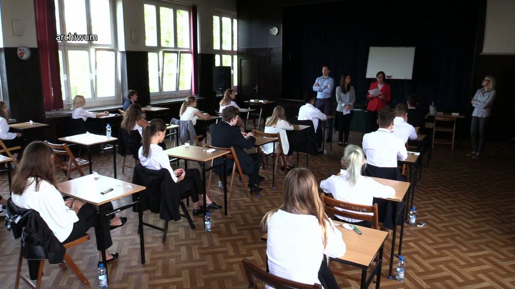 Obecnie kuratorium sprawdza czy uczestnictwo emerytowanych nauczycieli w komisjach jest zgodne z przepisami. Na Śląsku referendum strajkowe ma być przeprowadzone do 26 marca