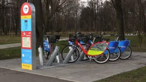 Nadchodzą zmiany w sposobie korzystanie z wypożyczalni miejskich rowerów. Wypożyczając rower w jednej gminie bez problemu będzie można oddać go w innej