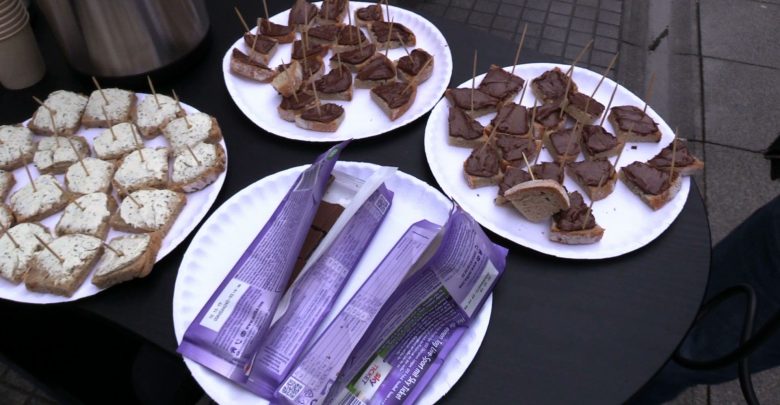Produkty dla Niemców lepsze, niż dla Polaków? Szokujący eksperyment w Katowicach!